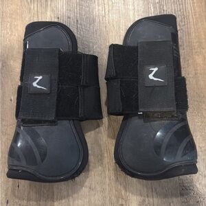 Horze open front boots